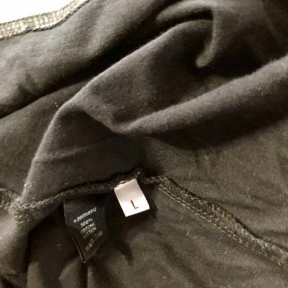 +39 Masq V-Neck T-shirt - Picture 3 of 3